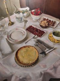 Serra de Rivera. Brunch. &Oacute;leo sobre tela. 100 x 100 cm. 73 x 60 cm. 2021